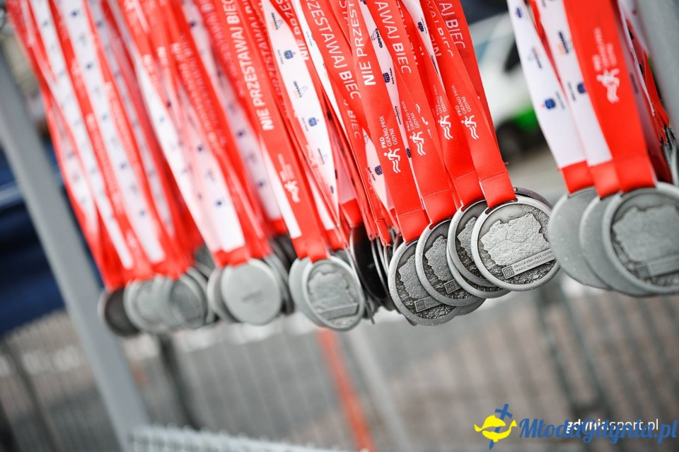 Marsz nordic walking - Bieg Niepodległości z PKO Bankiem Polskim 2017 (II)