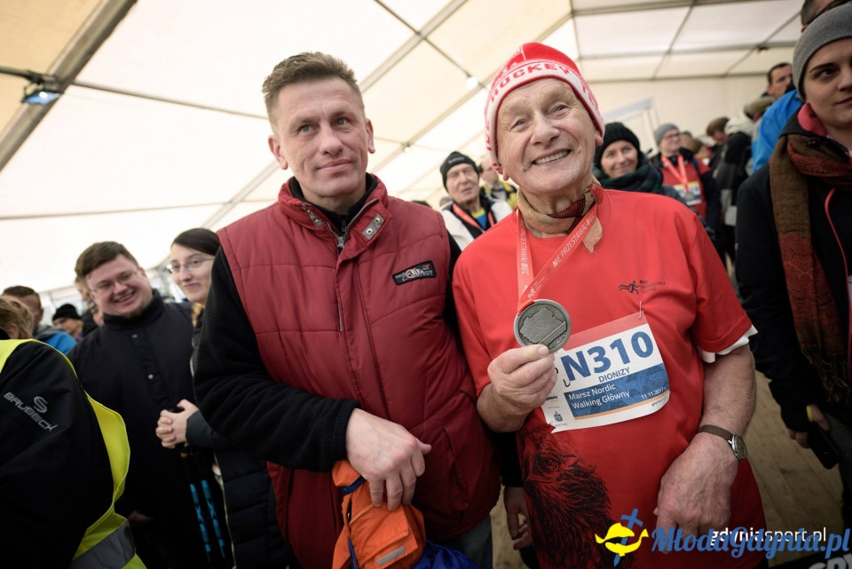 Marsz nordic walking - Bieg Niepodległości z PKO Bankiem Polskim 2017 (II)