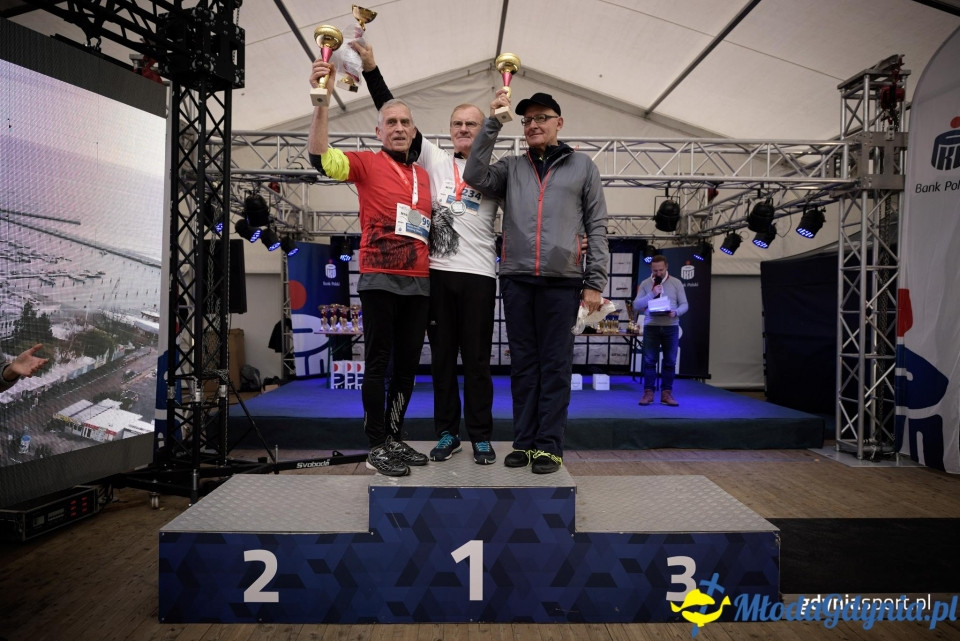 Marsz nordic walking - Bieg Niepodległości z PKO Bankiem Polskim 2017 (II)