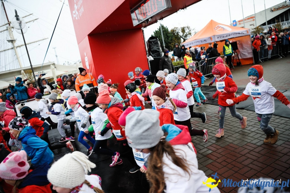 Starty młodzieżowe - Bieg Niepodległości z PKO Bankiem Polskim 2017 (I)