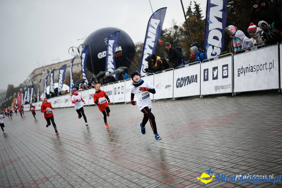 Starty młodzieżowe - Bieg Niepodległości z PKO Bankiem Polskim 2017 (I)