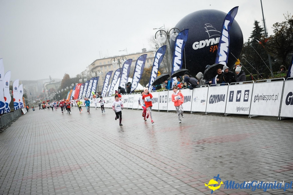 Starty młodzieżowe - Bieg Niepodległości z PKO Bankiem Polskim 2017 (I)