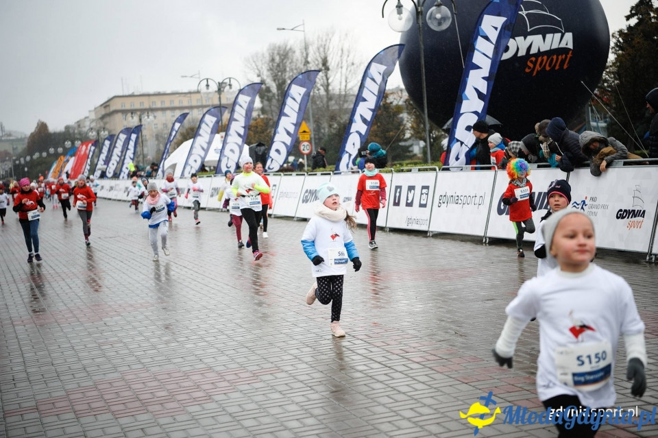 Starty młodzieżowe - Bieg Niepodległości z PKO Bankiem Polskim 2017 (I)