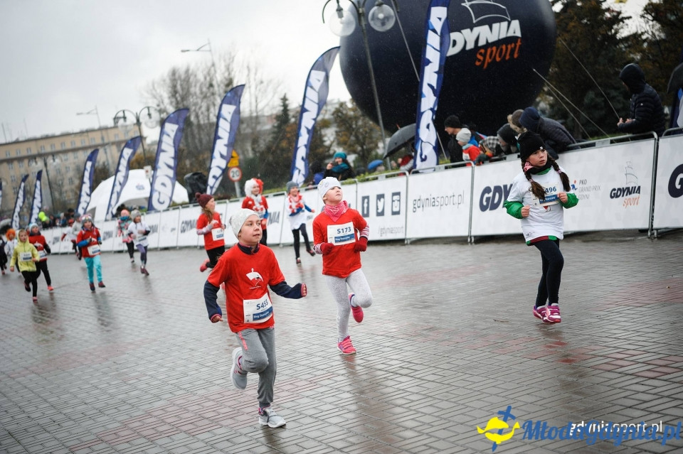 Starty młodzieżowe - Bieg Niepodległości z PKO Bankiem Polskim 2017 (I)