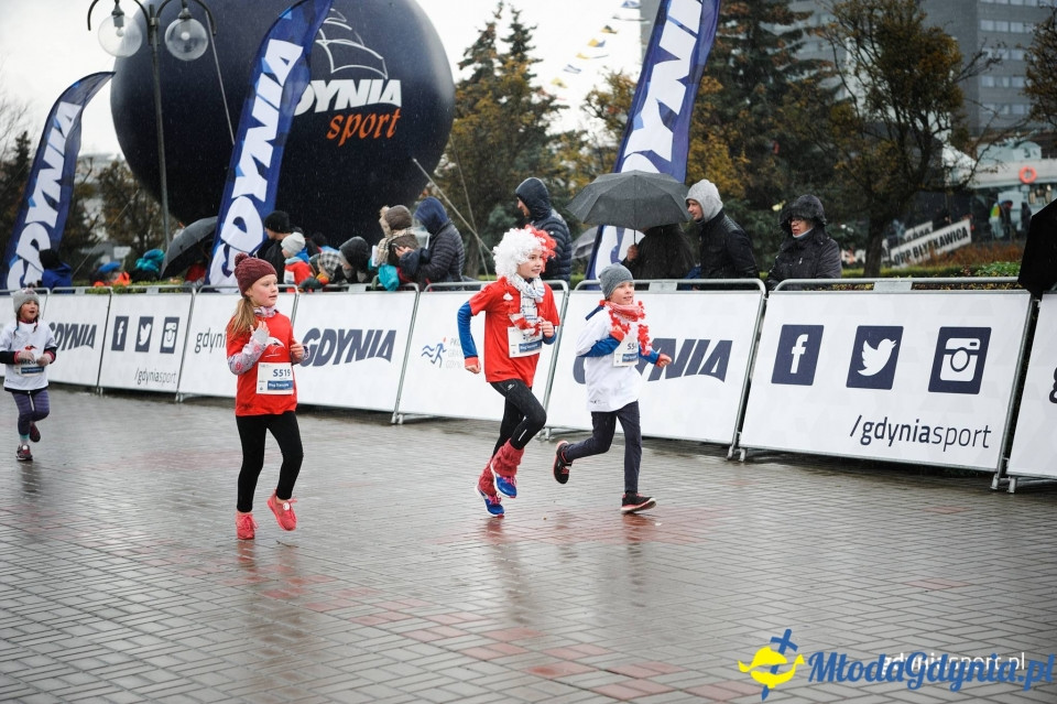 Starty młodzieżowe - Bieg Niepodległości z PKO Bankiem Polskim 2017 (I)