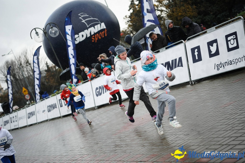 Starty młodzieżowe - Bieg Niepodległości z PKO Bankiem Polskim 2017 (I)