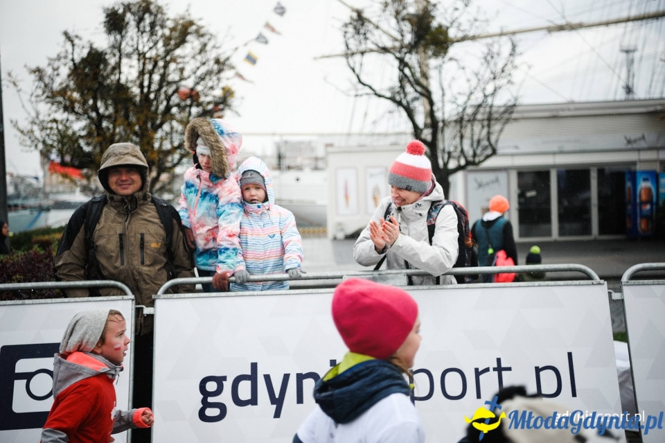Starty młodzieżowe - Bieg Niepodległości z PKO Bankiem Polskim 2017 (I)