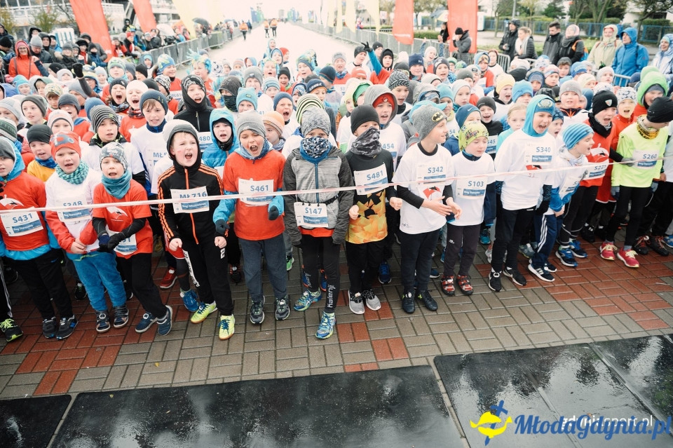 Starty młodzieżowe - Bieg Niepodległości z PKO Bankiem Polskim 2017 (I)