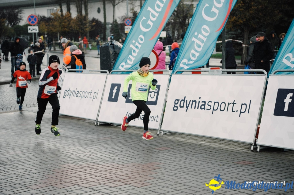 Starty młodzieżowe - Bieg Niepodległości z PKO Bankiem Polskim 2017 (I)