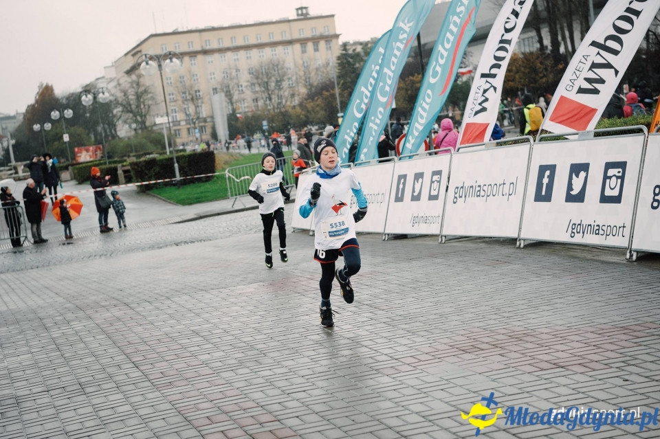 Starty młodzieżowe - Bieg Niepodległości z PKO Bankiem Polskim 2017 (I)
