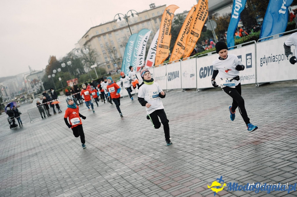 Starty młodzieżowe - Bieg Niepodległości z PKO Bankiem Polskim 2017 (I)