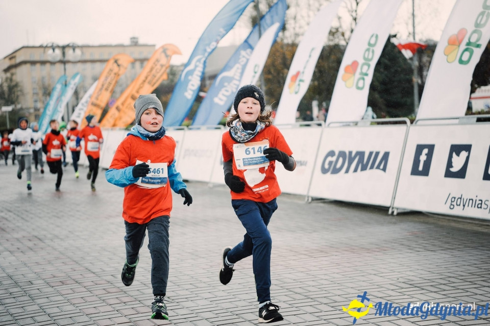 Starty młodzieżowe - Bieg Niepodległości z PKO Bankiem Polskim 2017 (I)