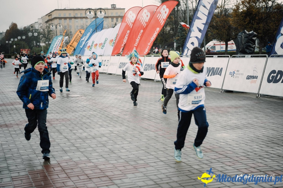 Starty młodzieżowe - Bieg Niepodległości z PKO Bankiem Polskim 2017 (I)
