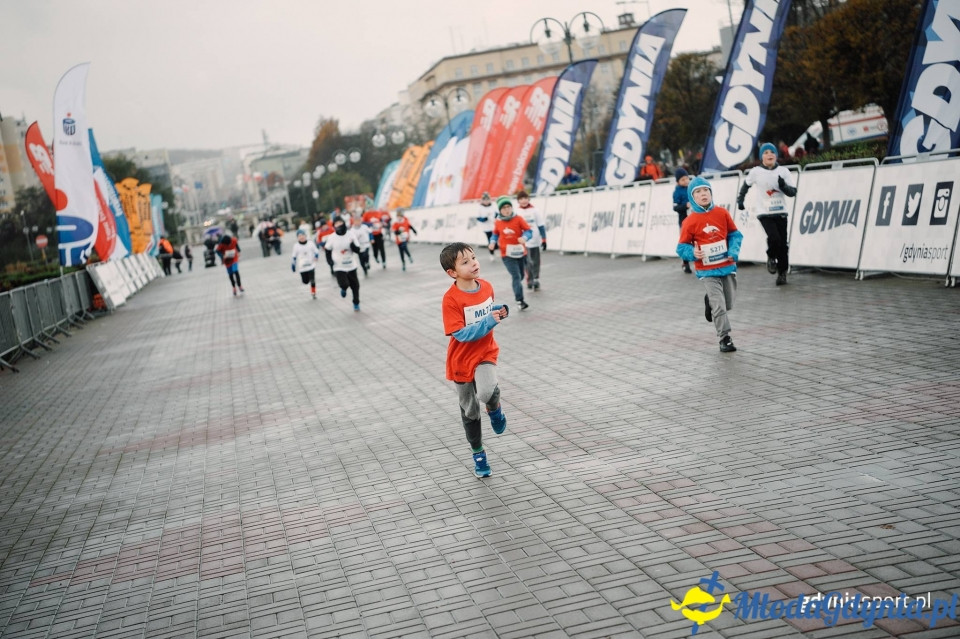 Starty młodzieżowe - Bieg Niepodległości z PKO Bankiem Polskim 2017 (I)
