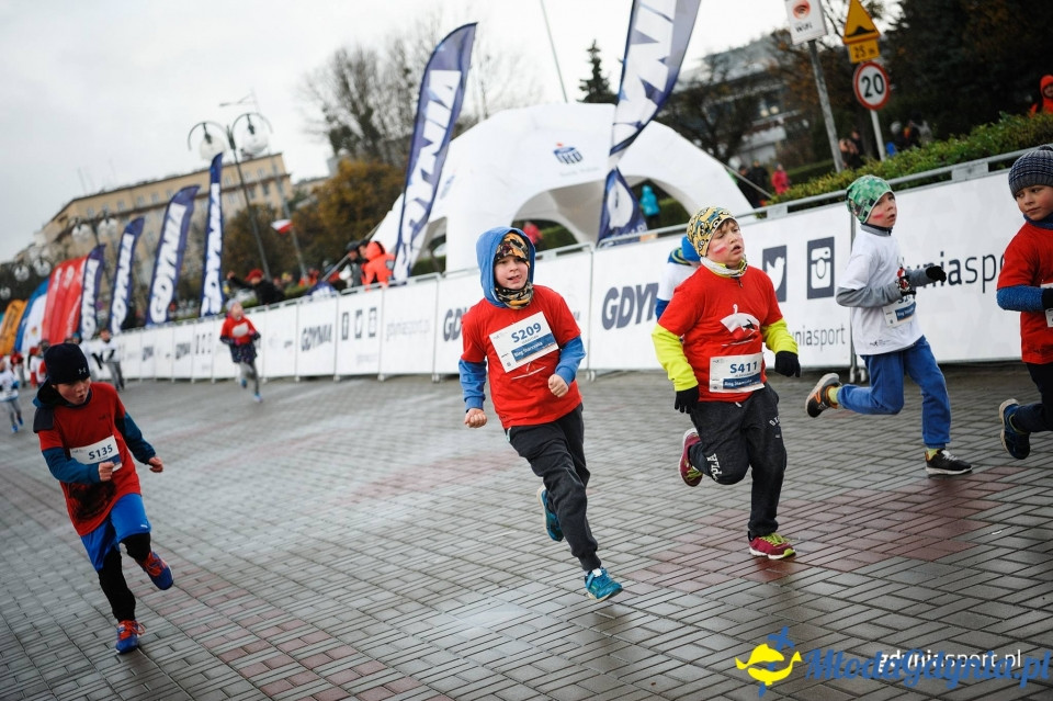 Starty młodzieżowe - Bieg Niepodległości z PKO Bankiem Polskim 2017 (I)