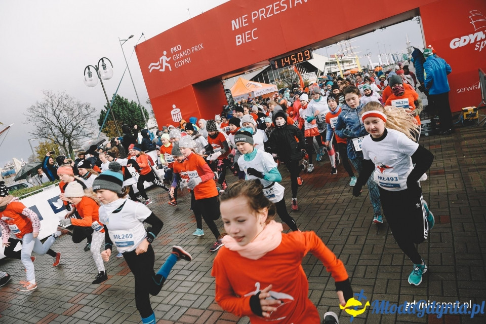 Starty młodzieżowe - Bieg Niepodległości z PKO Bankiem Polskim 2017 (I)