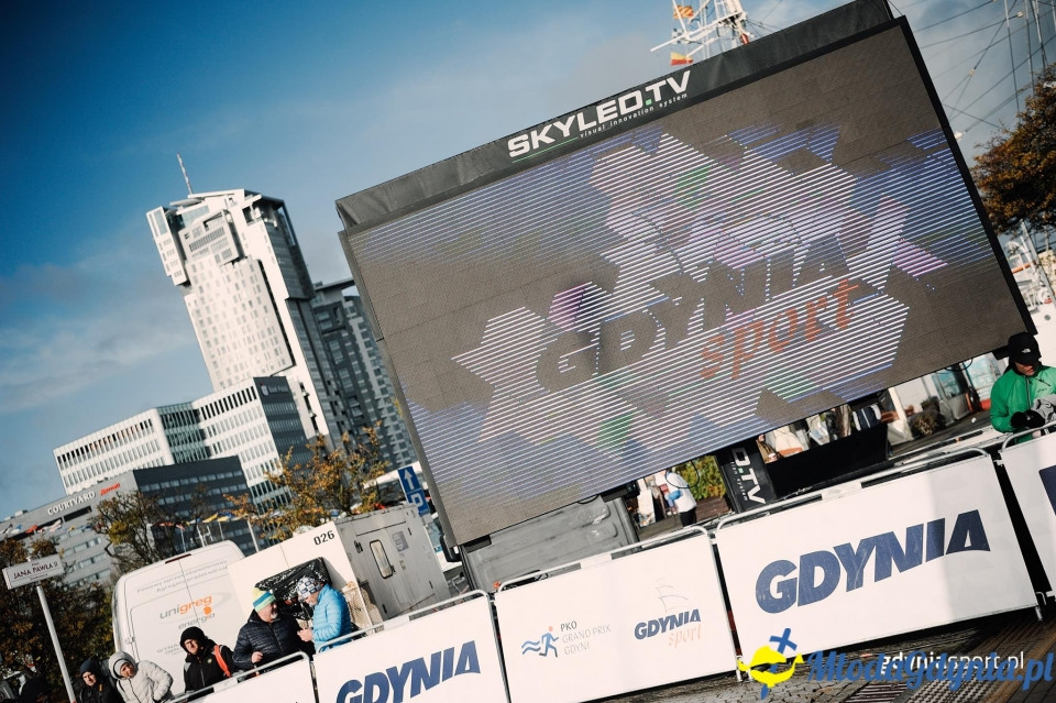 Starty młodzieżowe - Bieg Niepodległości z PKO Bankiem Polskim 2017 (I)