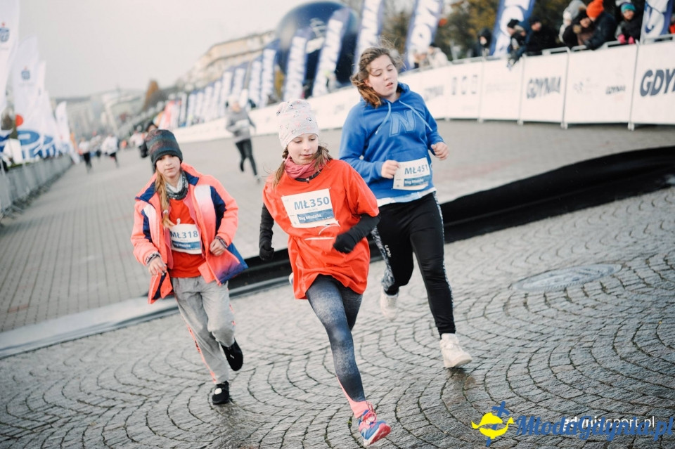 Starty młodzieżowe - Bieg Niepodległości z PKO Bankiem Polskim 2017 (II)