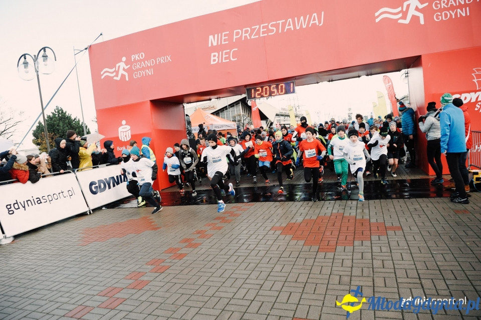 Starty młodzieżowe - Bieg Niepodległości z PKO Bankiem Polskim 2017 (II)