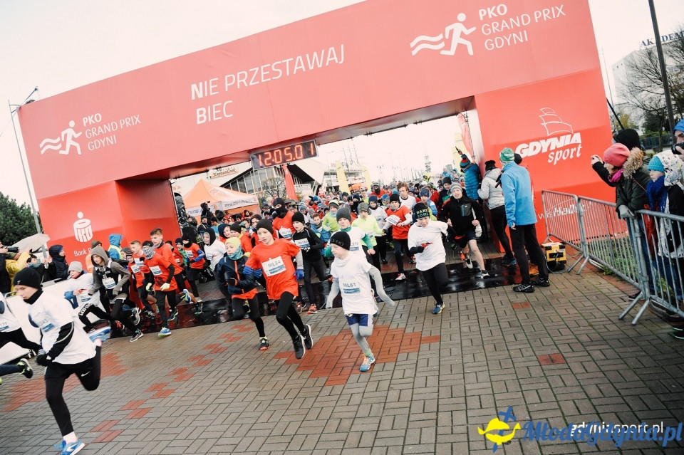 Starty młodzieżowe - Bieg Niepodległości z PKO Bankiem Polskim 2017 (II)