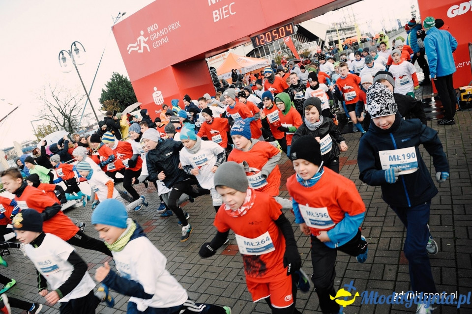 Starty młodzieżowe - Bieg Niepodległości z PKO Bankiem Polskim 2017 (II)