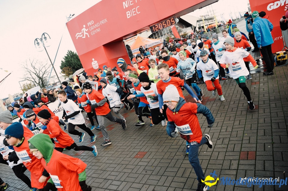 Starty młodzieżowe - Bieg Niepodległości z PKO Bankiem Polskim 2017 (II)