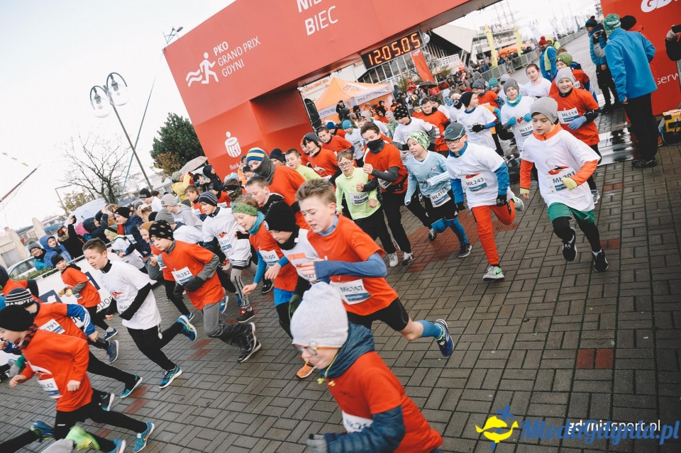 Starty młodzieżowe - Bieg Niepodległości z PKO Bankiem Polskim 2017 (II)