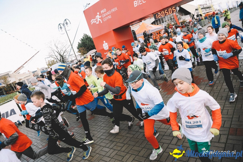 Starty młodzieżowe - Bieg Niepodległości z PKO Bankiem Polskim 2017 (II)