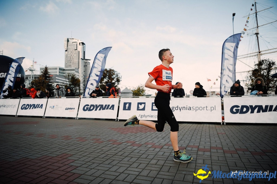 Starty młodzieżowe - Bieg Niepodległości z PKO Bankiem Polskim 2017 (II)