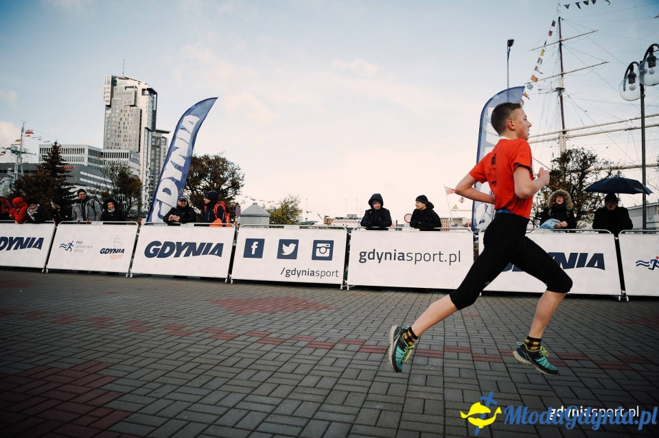 Starty młodzieżowe - Bieg Niepodległości z PKO Bankiem Polskim 2017 (II)