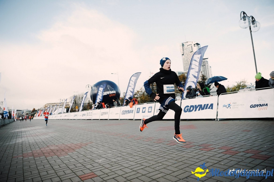 Starty młodzieżowe - Bieg Niepodległości z PKO Bankiem Polskim 2017 (II)