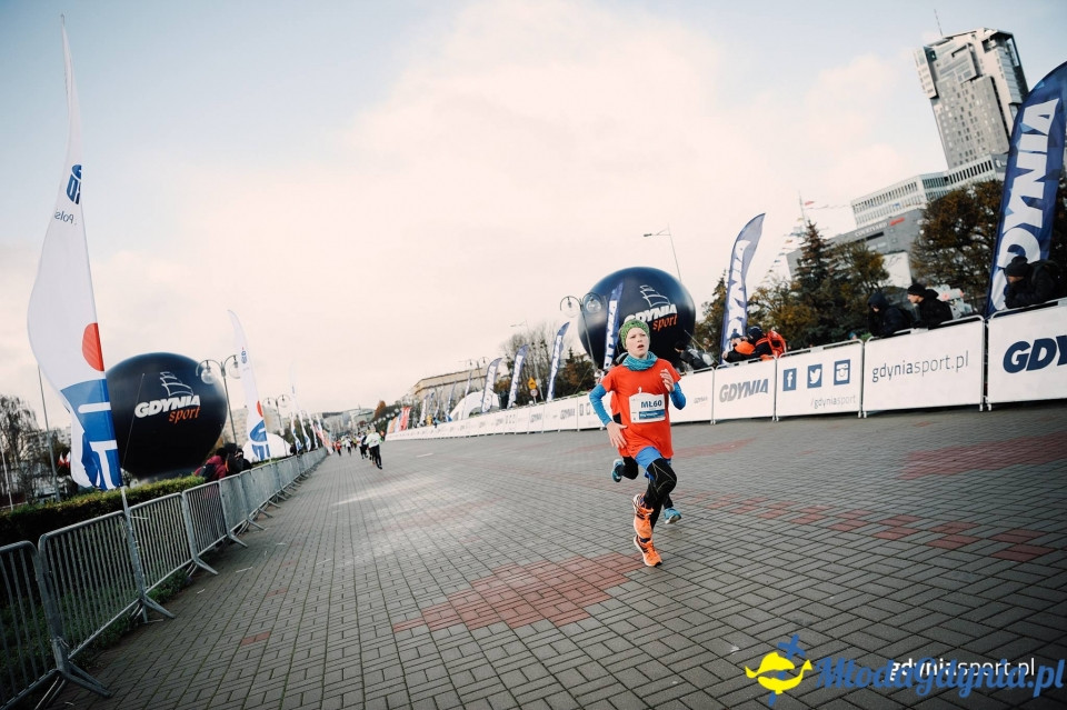 Starty młodzieżowe - Bieg Niepodległości z PKO Bankiem Polskim 2017 (II)