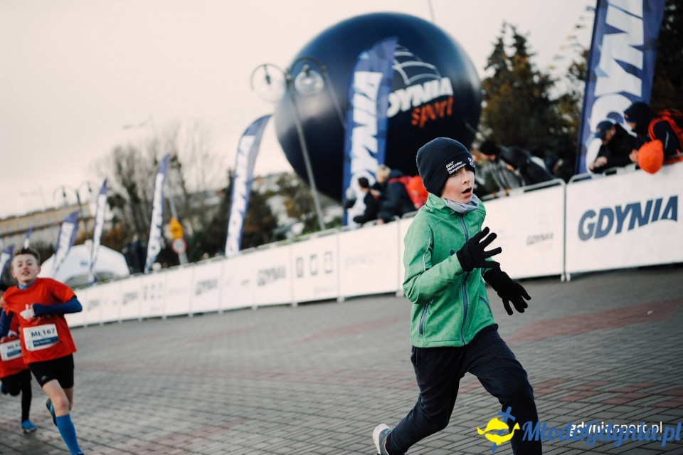 Starty młodzieżowe - Bieg Niepodległości z PKO Bankiem Polskim 2017 (II)