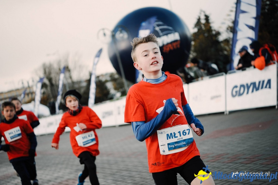 Starty młodzieżowe - Bieg Niepodległości z PKO Bankiem Polskim 2017 (II)
