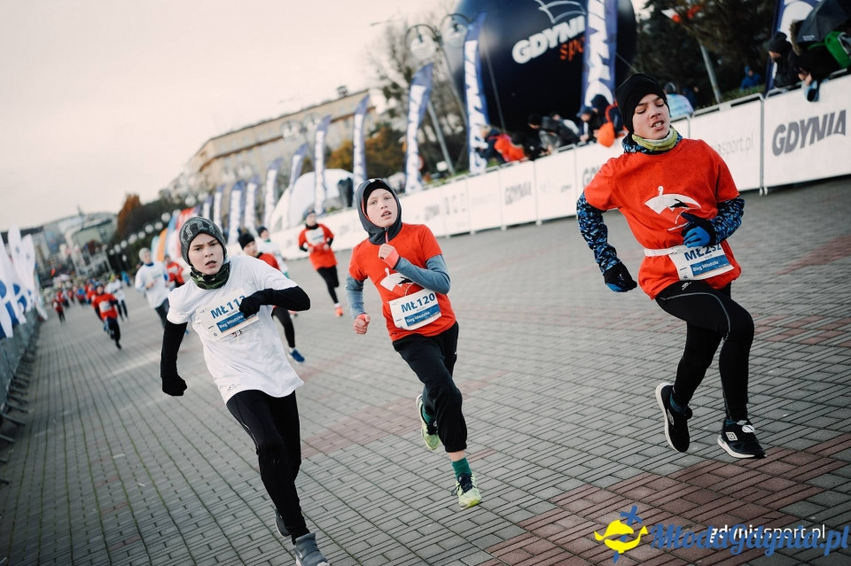 Starty młodzieżowe - Bieg Niepodległości z PKO Bankiem Polskim 2017 (II)