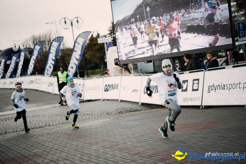 Starty młodzieżowe - Bieg Niepodległości z PKO Bankiem Polskim 2017 (II)