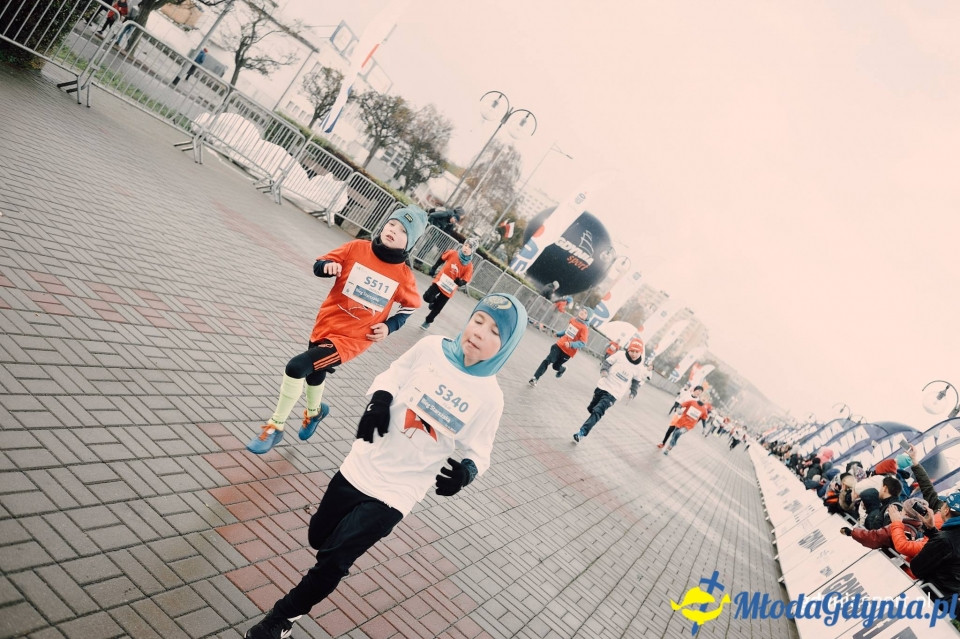 Starty młodzieżowe - Bieg Niepodległości z PKO Bankiem Polskim 2017 (II)