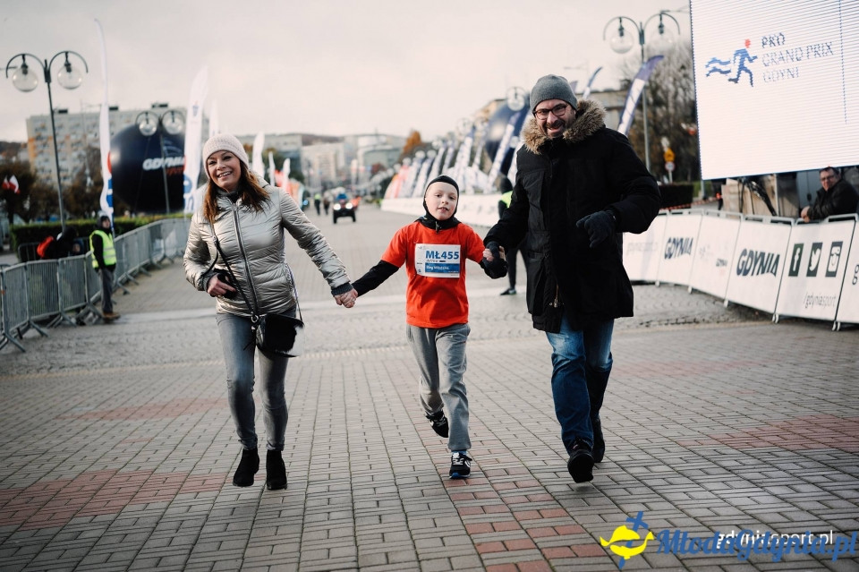 Starty młodzieżowe - Bieg Niepodległości z PKO Bankiem Polskim 2017 (II)