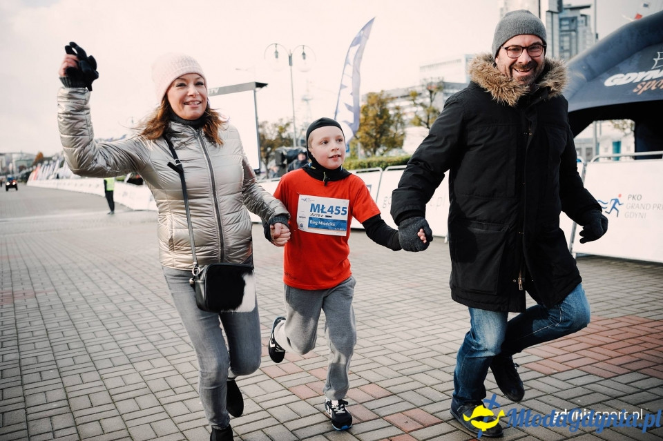 Starty młodzieżowe - Bieg Niepodległości z PKO Bankiem Polskim 2017 (II)