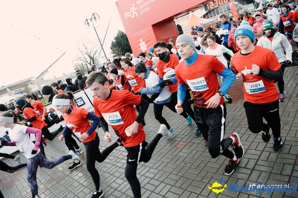 Starty młodzieżowe - Bieg Niepodległości z PKO Bankiem Polskim 2017 (II)
