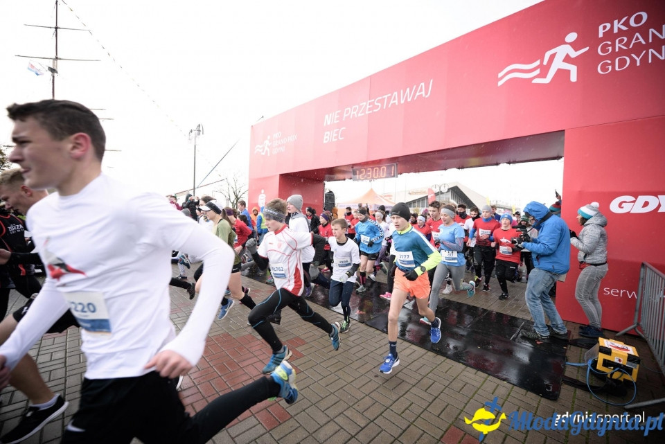 Starty młodzieżowe - Bieg Niepodległości z PKO Bankiem Polskim 2017 (II)
