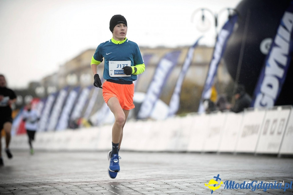 Starty młodzieżowe - Bieg Niepodległości z PKO Bankiem Polskim 2017 (II)