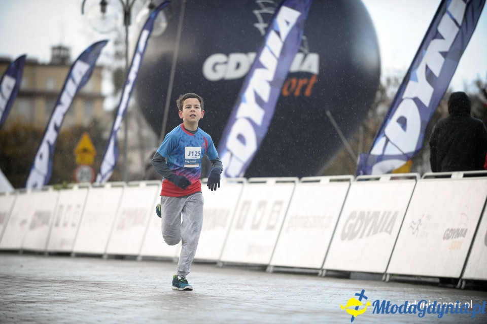 Starty młodzieżowe - Bieg Niepodległości z PKO Bankiem Polskim 2017 (II)