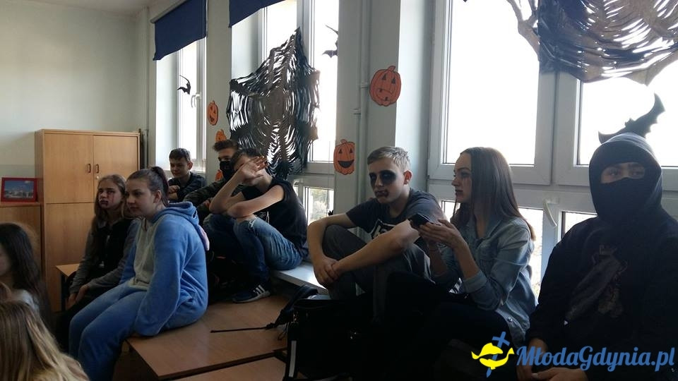 G 10 - Halloweenowe wesołe warsztaty klas gimnazjalnych 2017
