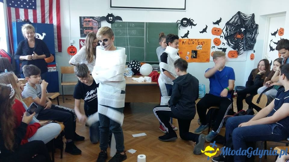 G 10 - Halloweenowe wesołe warsztaty klas gimnazjalnych 2017