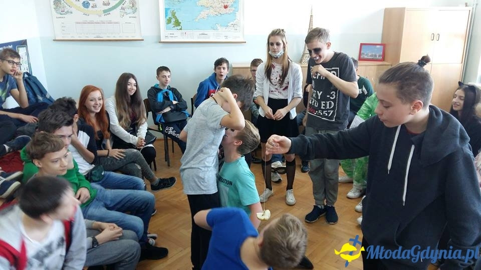 G 10 - Halloweenowe wesołe warsztaty klas gimnazjalnych 2017