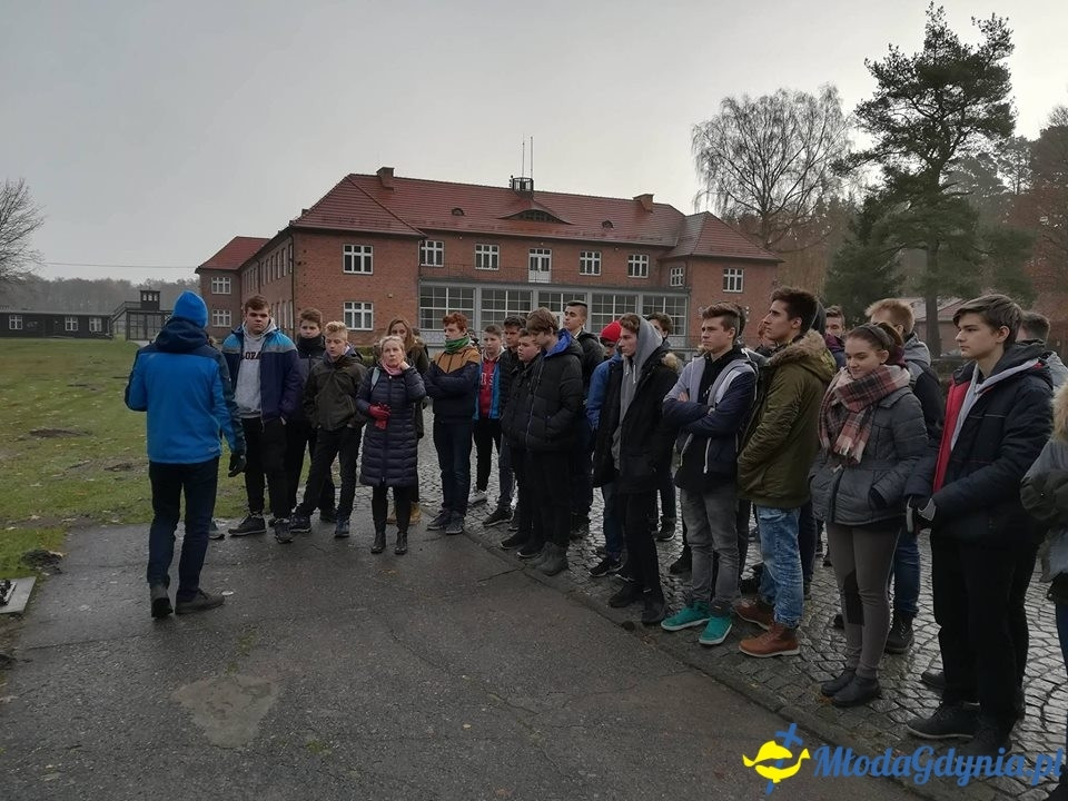 SP 44 - G 17 -  III B i III E - wycieczka do obozu koncentracyjnego Stutthof oraz na Westerplatte