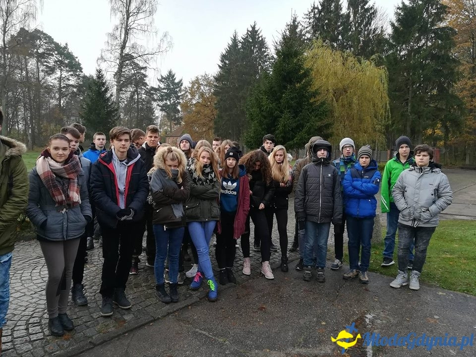 SP 44 - G 17 -  III B i III E - wycieczka do obozu koncentracyjnego Stutthof oraz na Westerplatte