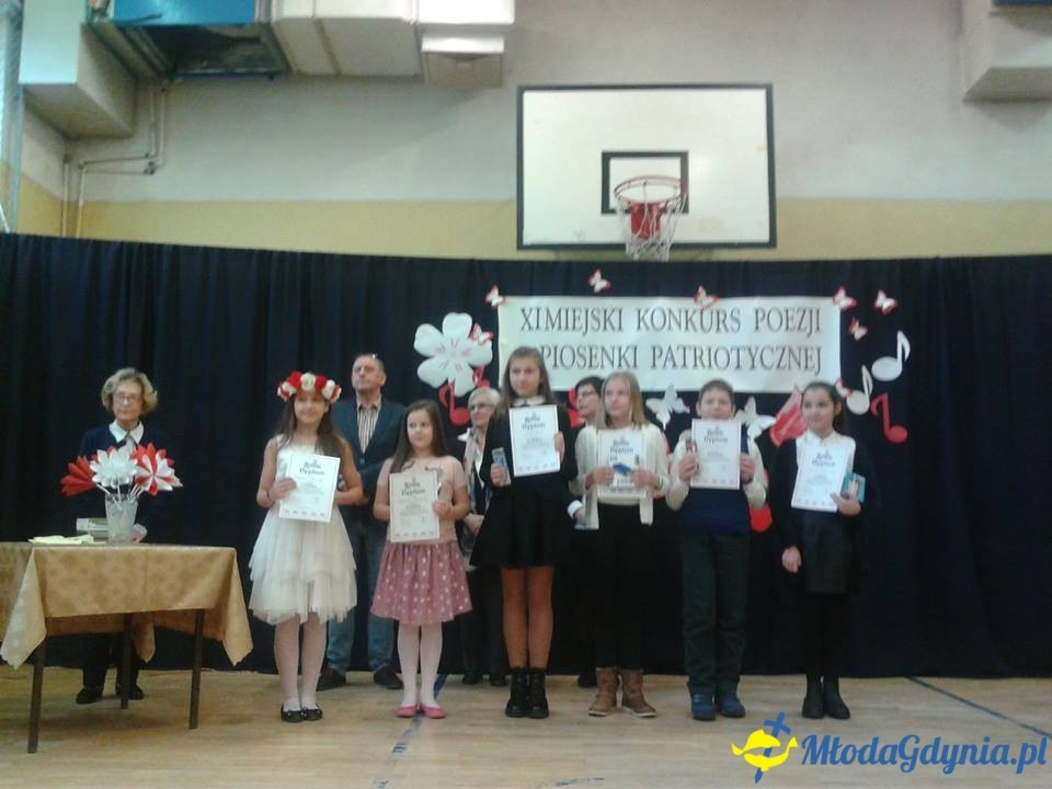 SP 28 i SP 43 w XI Miejskim Konkursie Poezji i Piosenki Patriotycznej