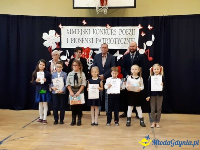 SP 28 i SP 43 w XI Miejskim Konkursie Poezji i Piosenki Patriotycznej
